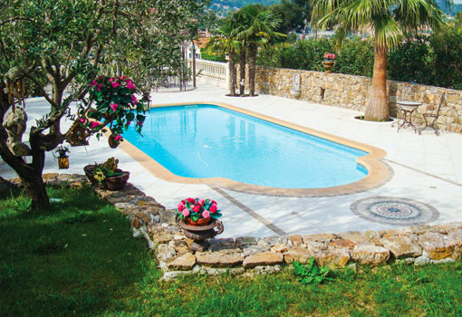 Swimming pool services in Nice